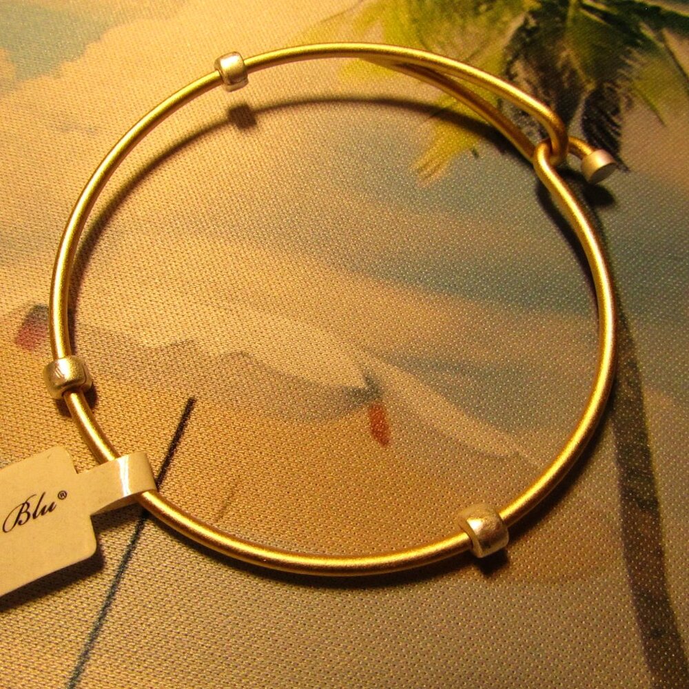 Heartfelt Emotions Bracelet | Women's | Clasp Two-Tone | Gold & Silver